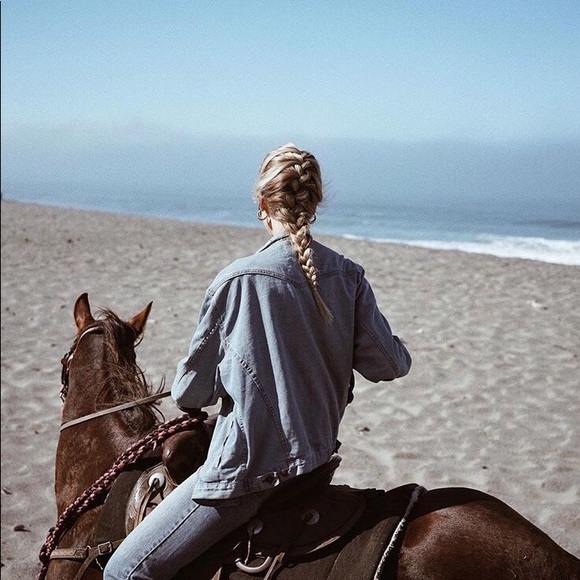 Meet your Posher, Mackenzie - Picture 1 of 1